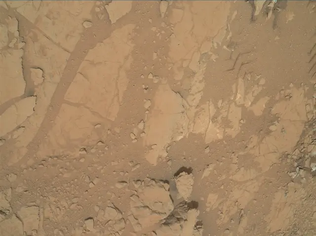 Sol 177: Mars Hand Lens Imager (MAHLI)