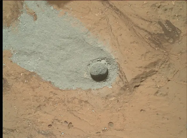 Sol 180: Mars Hand Lens Imager (MAHLI)