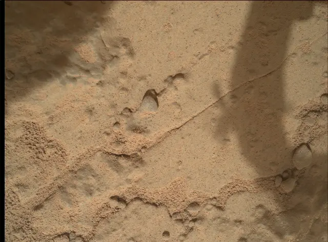Sol 181: Mars Hand Lens Imager (MAHLI)