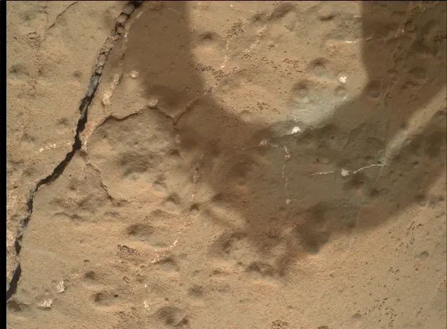 Sol 181: Mars Hand Lens Imager (MAHLI)
