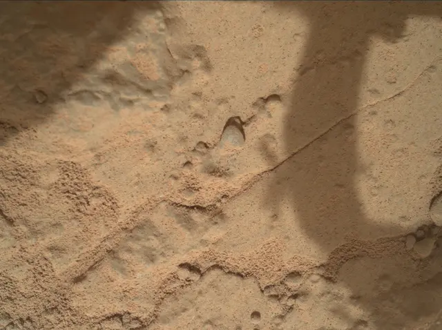 Sol 181: Mars Hand Lens Imager (MAHLI)
