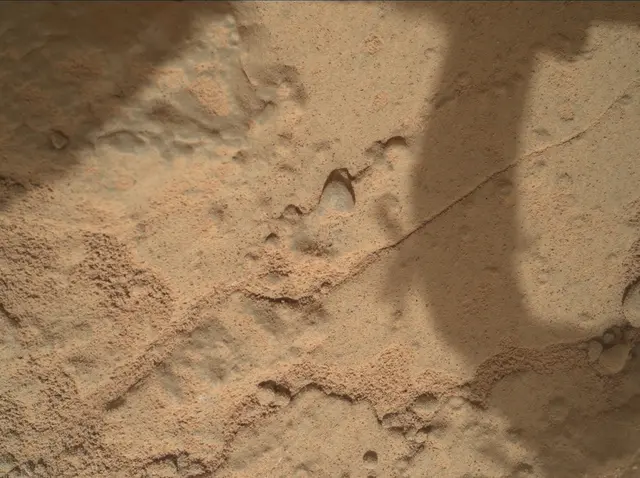 Sol 181: Mars Hand Lens Imager (MAHLI)
