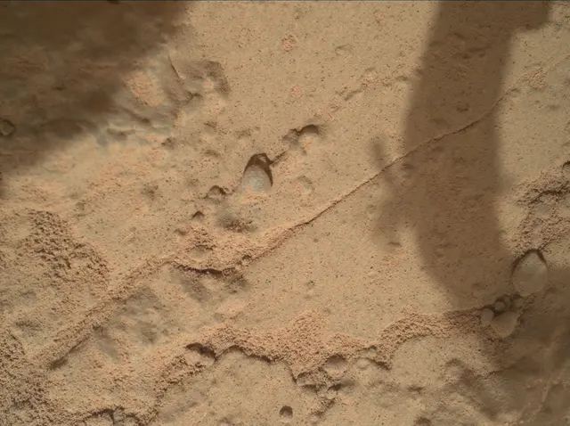 Sol 181: Mars Hand Lens Imager (MAHLI)