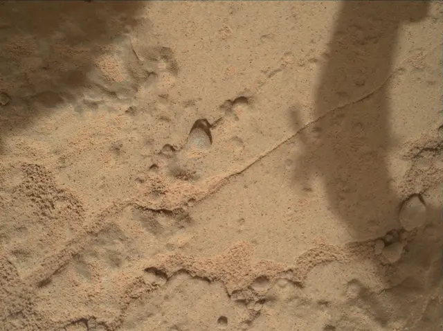 Sol 181: Mars Hand Lens Imager (MAHLI)