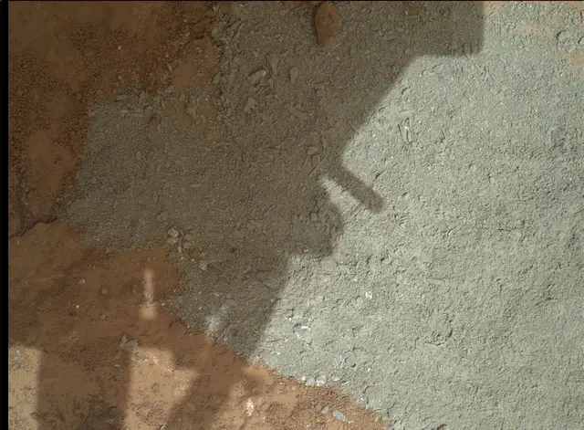 Sol 182: Mars Hand Lens Imager (MAHLI)