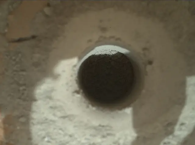 Sol 182: Mars Hand Lens Imager (MAHLI)