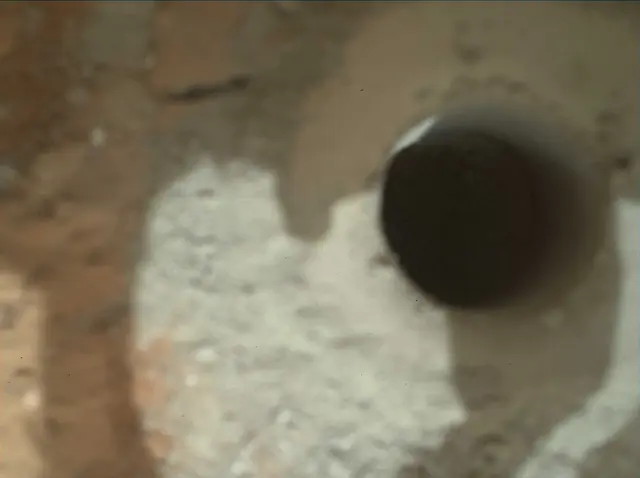 Sol 182: Mars Hand Lens Imager (MAHLI)