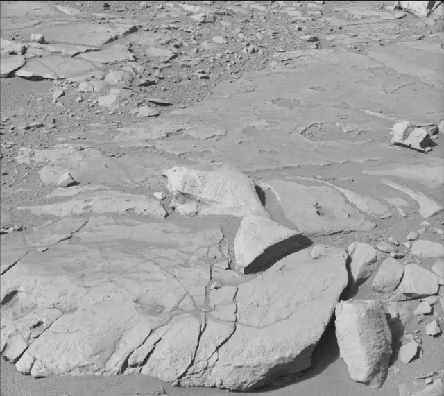 Sol 184: Mast Camera (Mastcam)