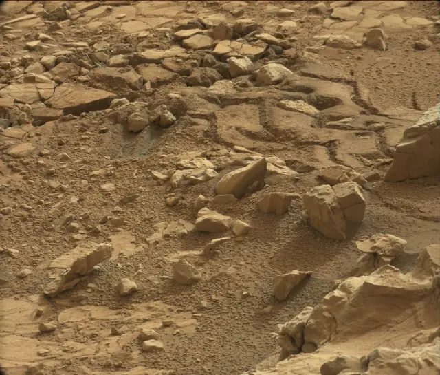 Sol 184: Mast Camera (Mastcam)