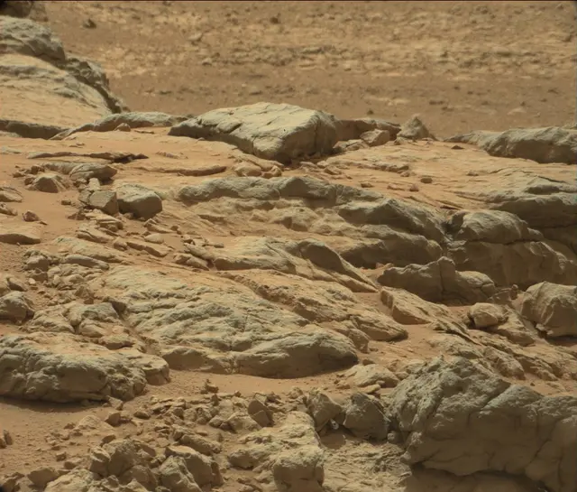 Sol 186: Mast Camera (Mastcam)