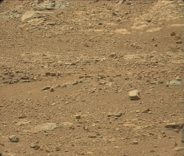 Sol 186: Mast Camera (Mastcam)