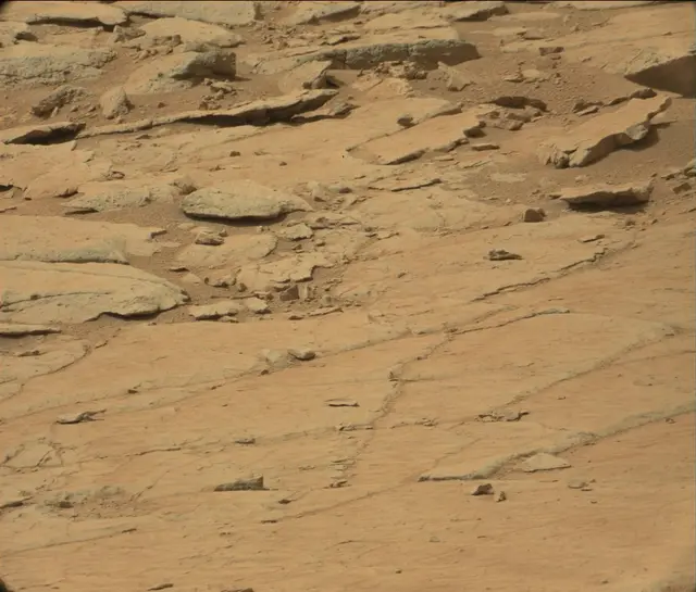 Sol 186: Mast Camera (Mastcam)
