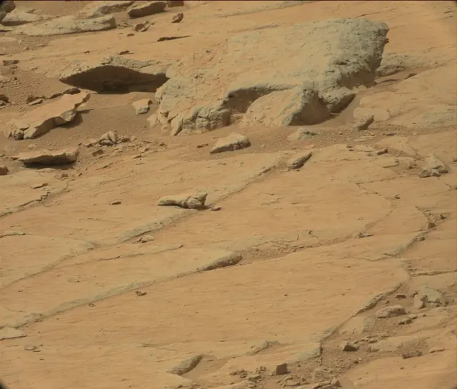 Sol 186: Mast Camera (Mastcam)