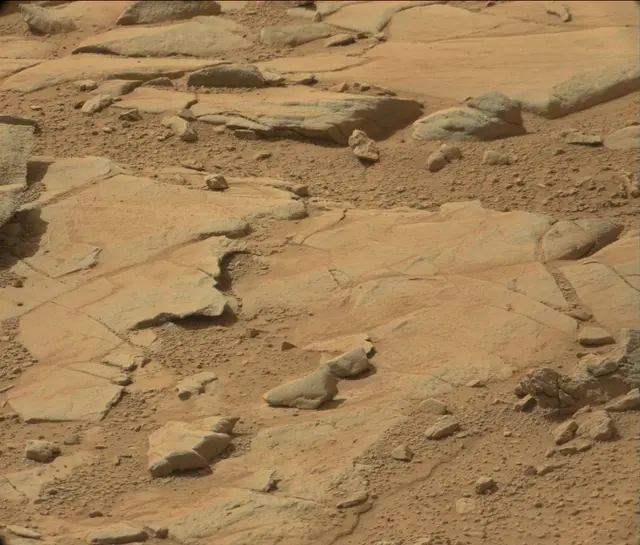 Sol 186: Mast Camera (Mastcam)