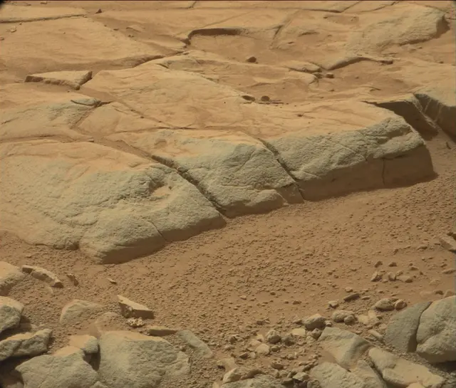 Sol 186: Mast Camera (Mastcam)