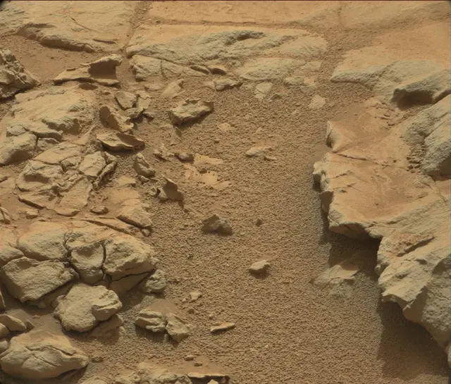 Sol 186: Mast Camera (Mastcam)