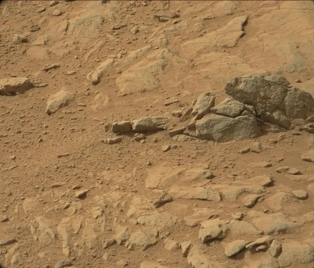 Sol 186: Mast Camera (Mastcam)