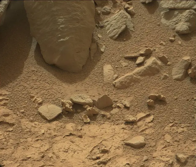 Sol 186: Mast Camera (Mastcam)