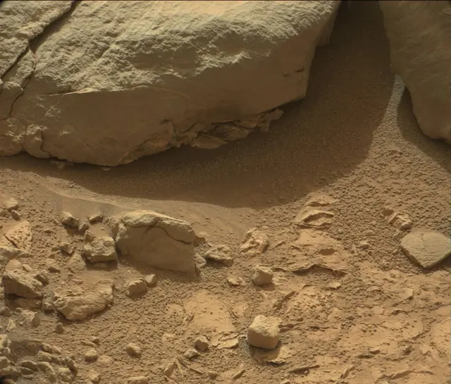 Sol 186: Mast Camera (Mastcam)