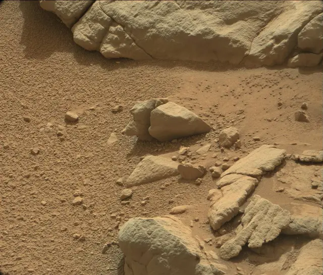 Sol 186: Mast Camera (Mastcam)
