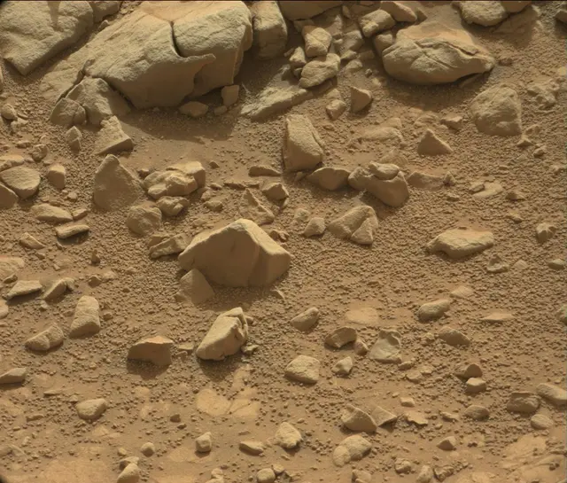Sol 186: Mast Camera (Mastcam)