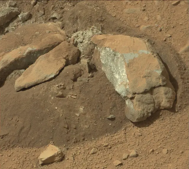 Sol 188: Mast Camera (Mastcam)