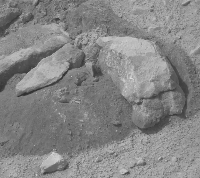 Sol 188: Mast Camera (Mastcam)