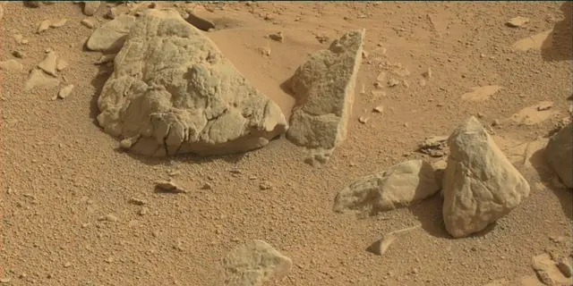 Sol 192: Mast Camera (Mastcam)