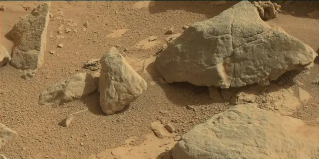 Sol 192: Mast Camera (Mastcam)