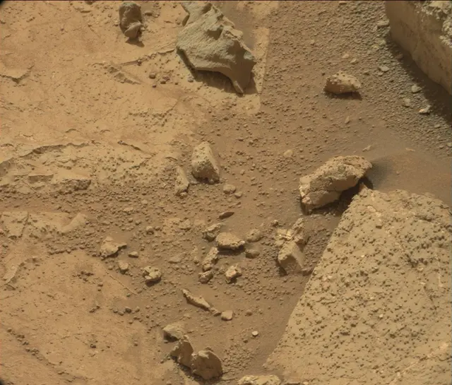 Sol 192: Mast Camera (Mastcam)