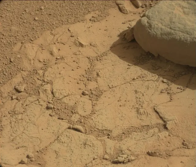 Sol 192: Mast Camera (Mastcam)