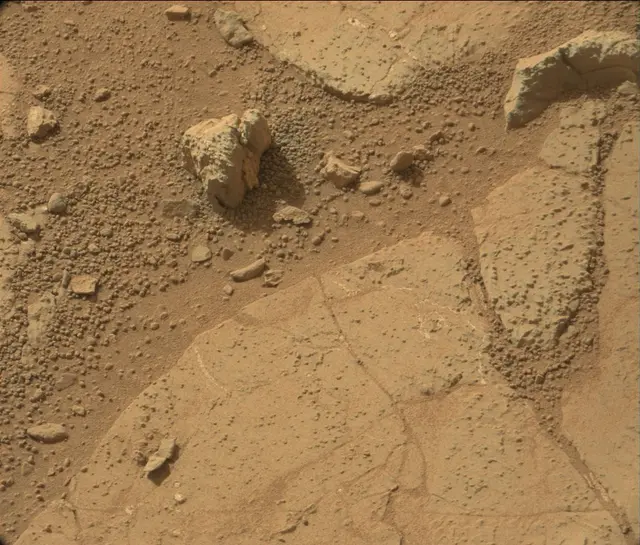 Sol 192: Mast Camera (Mastcam)