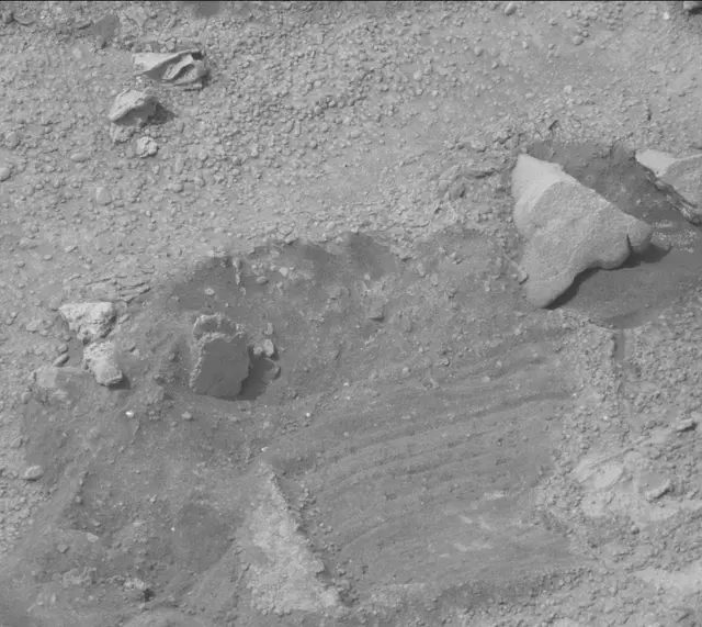 Sol 194: Mast Camera (Mastcam)
