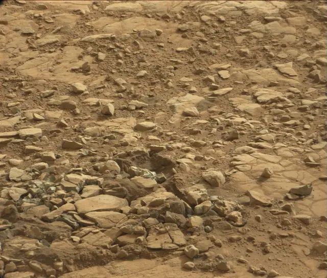 Sol 198: Mast Camera (Mastcam)