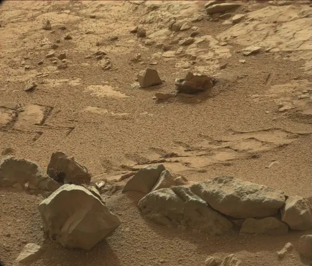 Sol 198: Mast Camera (Mastcam)