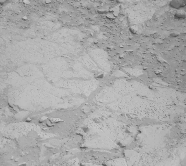 Sol 200: Mast Camera (Mastcam)
