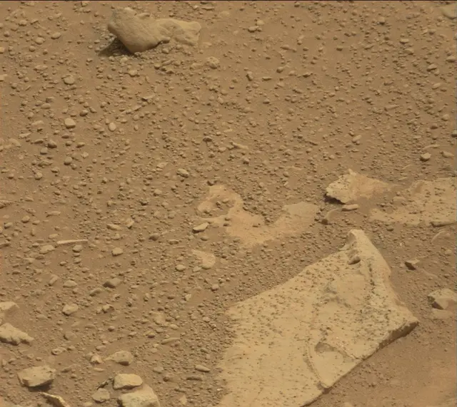 Sol 200: Mast Camera (Mastcam)