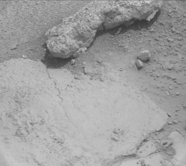 Sol 200: Mast Camera (Mastcam)