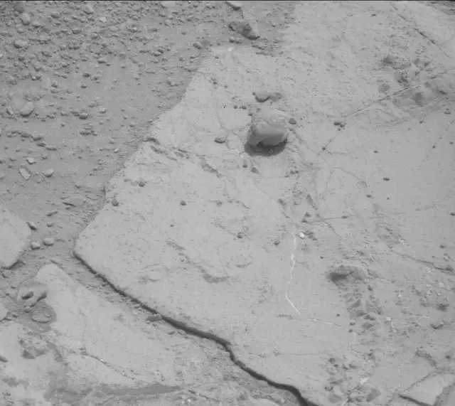 Sol 200: Mast Camera (Mastcam)