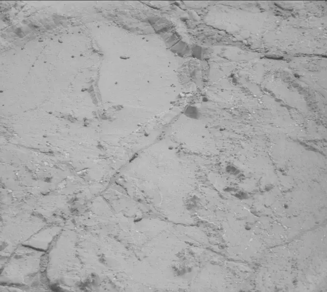 Sol 200: Mast Camera (Mastcam)