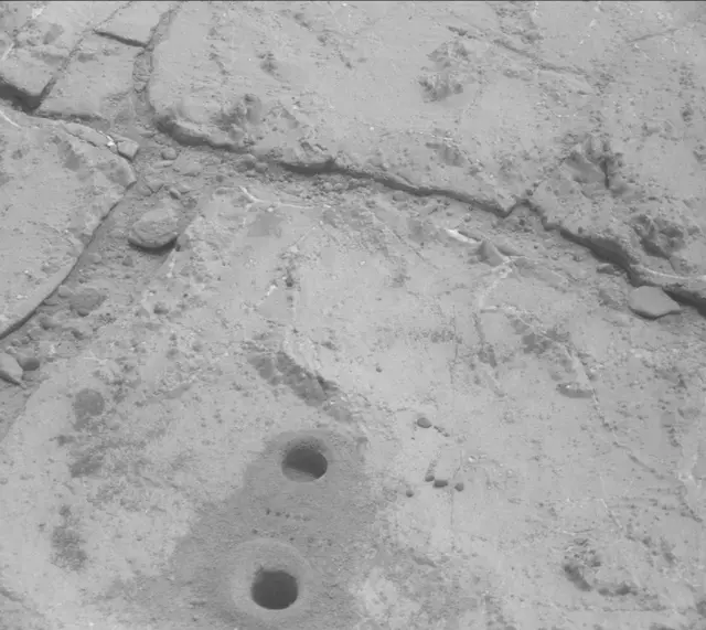 Sol 200: Mast Camera (Mastcam)