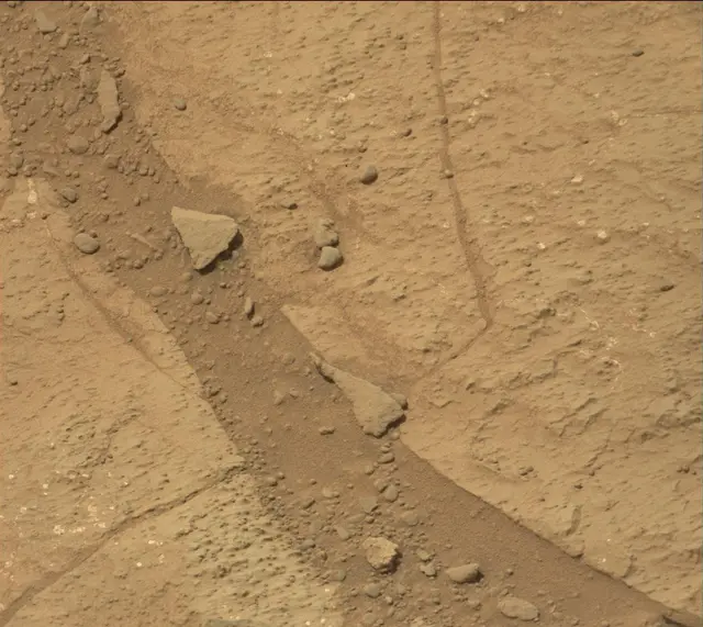 Sol 227: Mast Camera (Mastcam)
