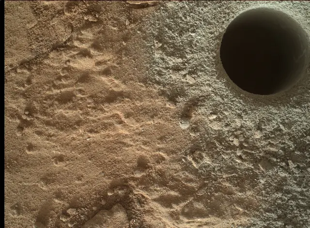 Sol 230: Mars Hand Lens Imager (MAHLI)