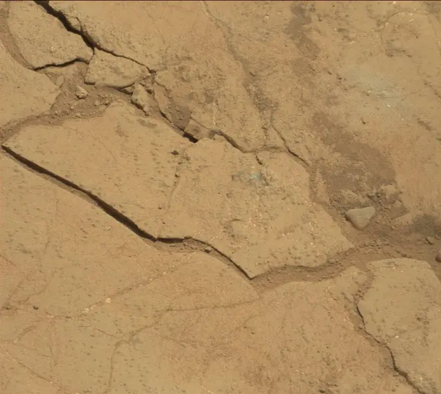 Sol 233: Mast Camera (Mastcam)