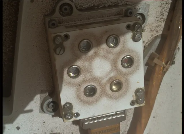Sol 233: Mars Hand Lens Imager (MAHLI)