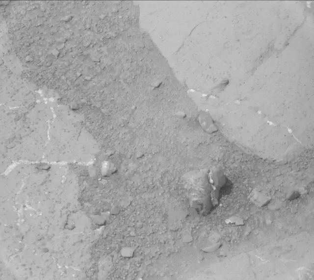 Sol 234: Mast Camera (Mastcam)