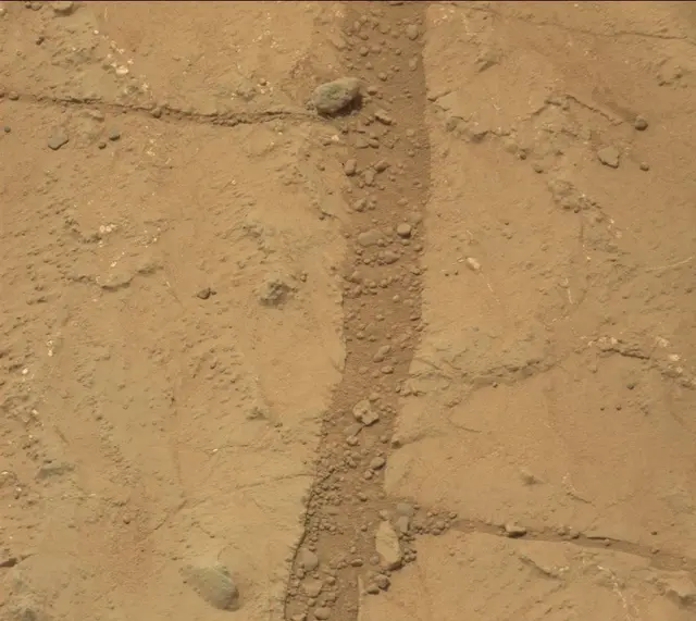 Sol 270: Mast Camera (Mastcam)