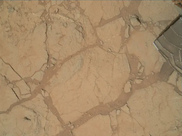 Sol 270: Mars Hand Lens Imager (MAHLI)