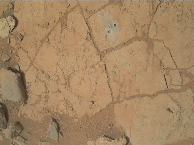 Sol 270: Mars Hand Lens Imager (MAHLI)