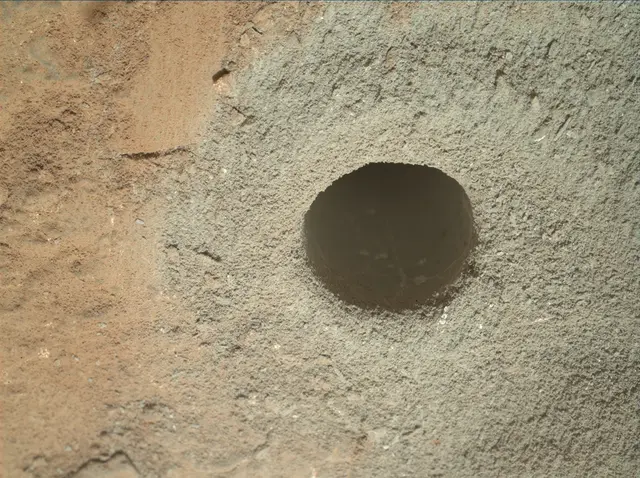 Sol 270: Mars Hand Lens Imager (MAHLI)